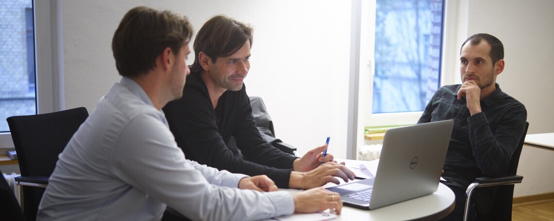 (JUNIOR) STUDY MANAGER (F/M/D), 1. image